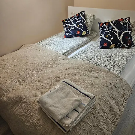 Mini Dla Pary W Mazurska Ostoja Ze Wspolna Lazienka I Kuchnia